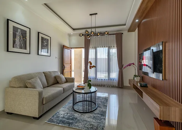 Taman * Seminyak (Bali)